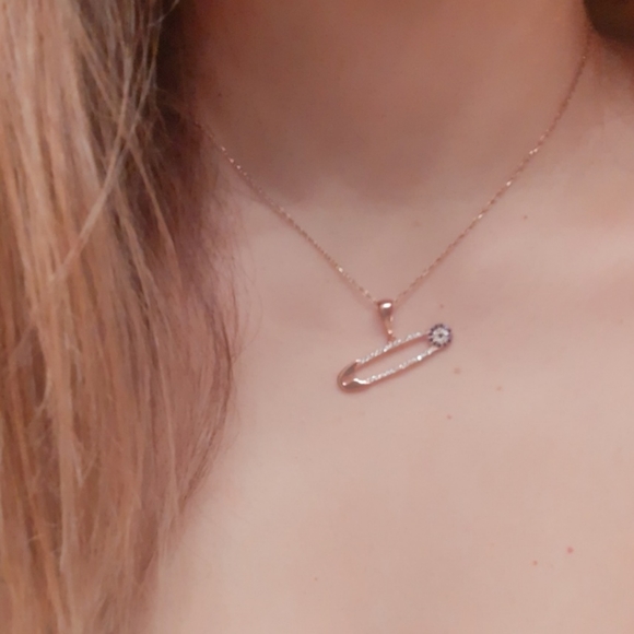 Jewelry - Silver Necklace